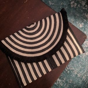 Stella & Dot Awning Clutch